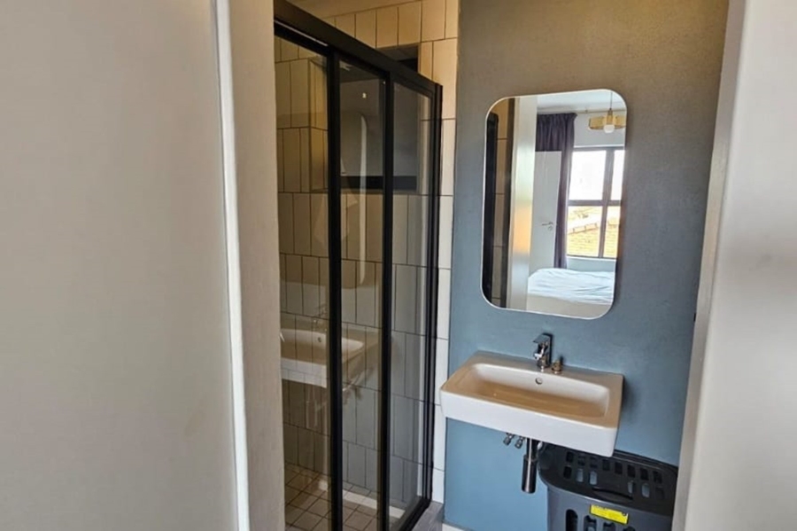 To Let 2 Bedroom Property for Rent in Bloubergstrand Western Cape